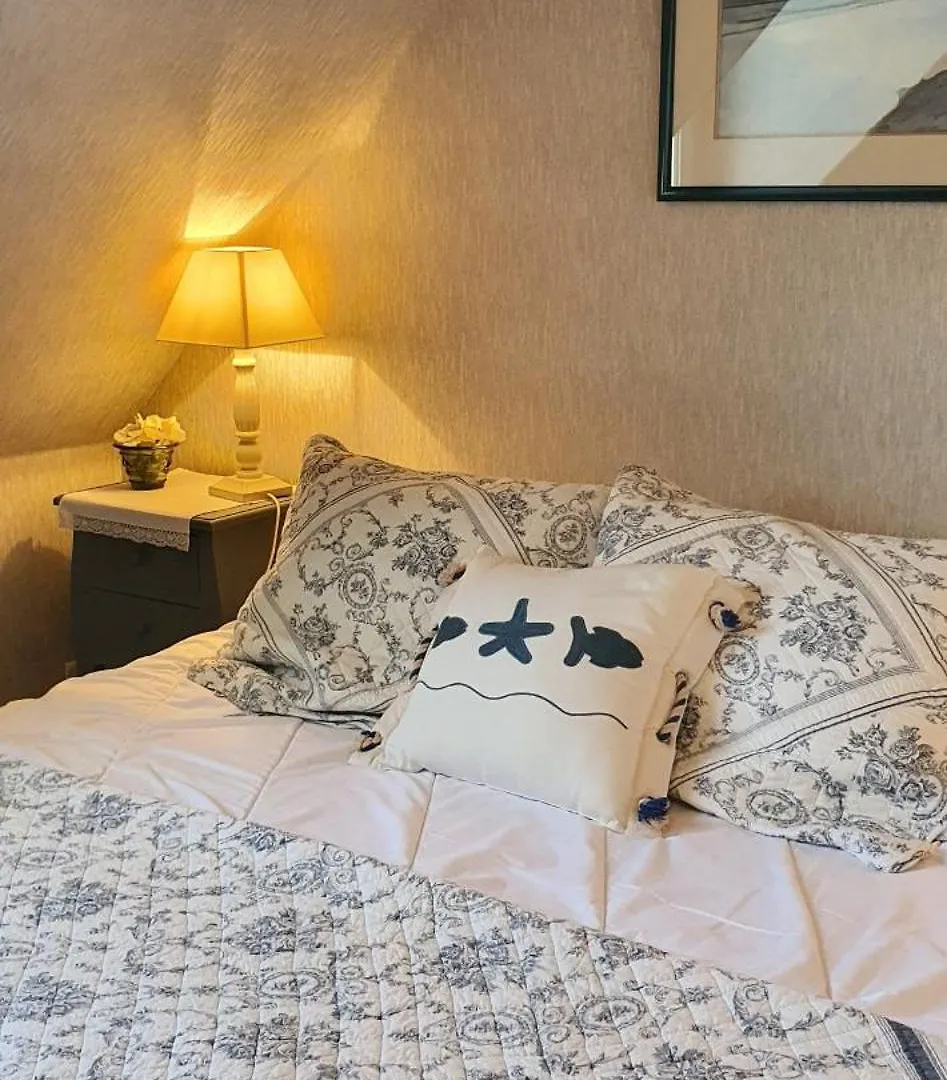Maison Josephine Kervoz 0*,  Francia